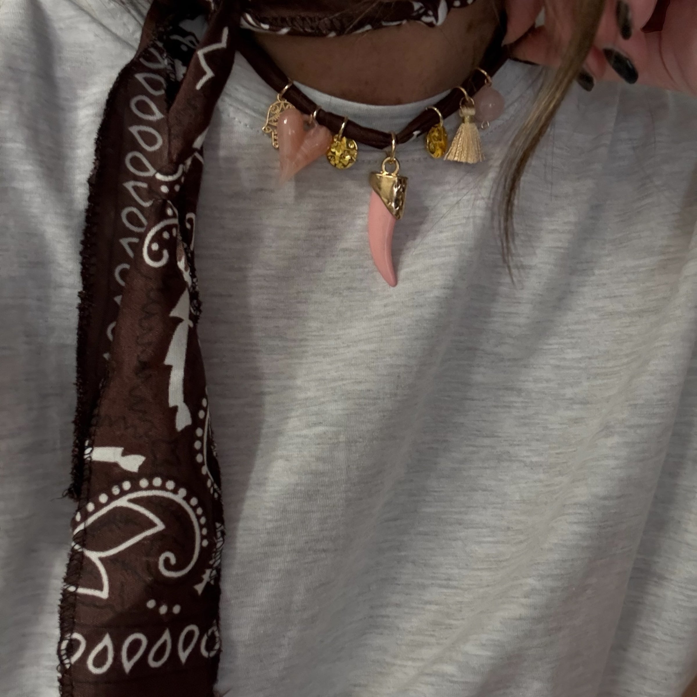 Necklace Bandana moro corno rosa