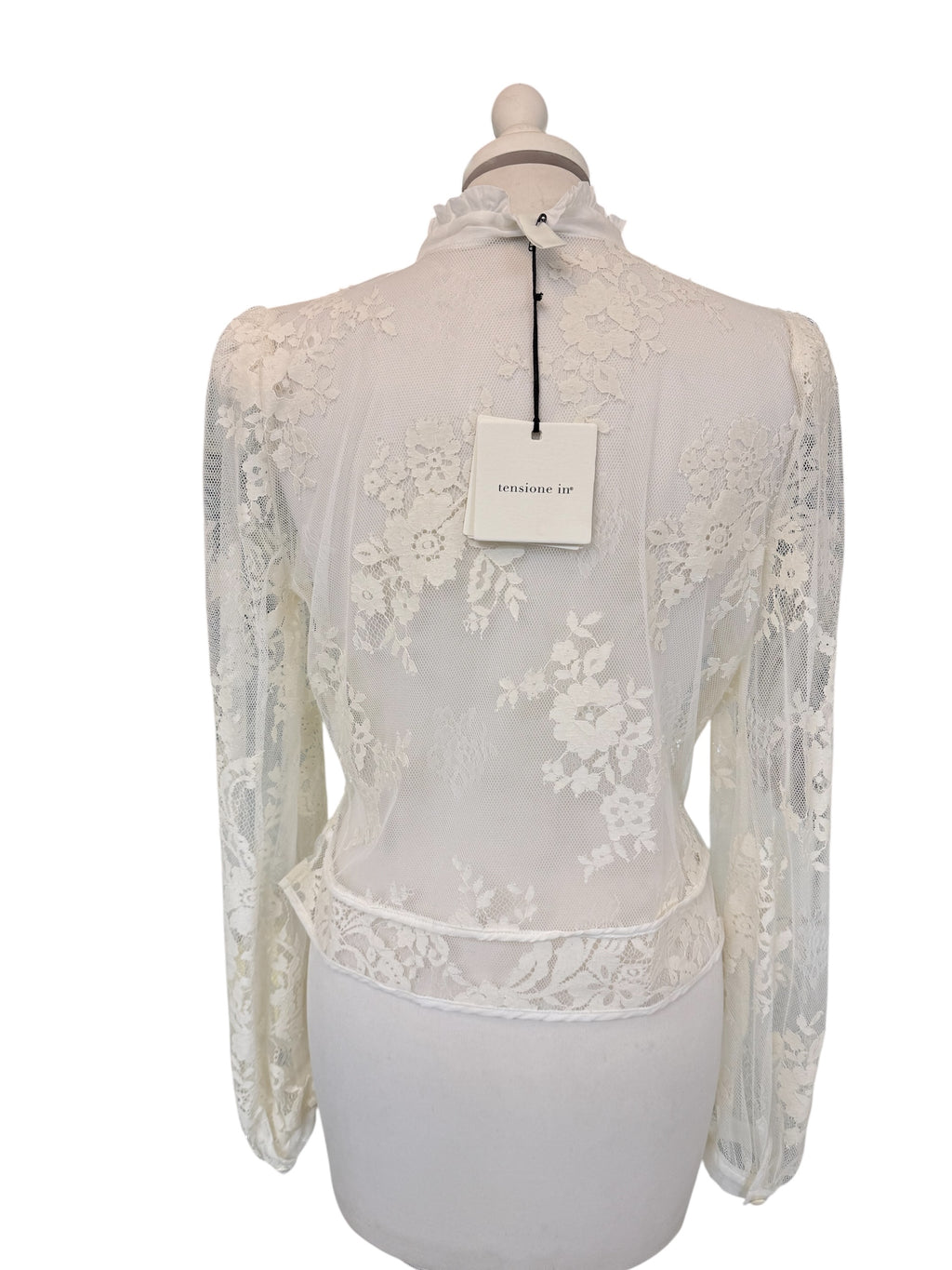 Camicia in pizzo con alamari