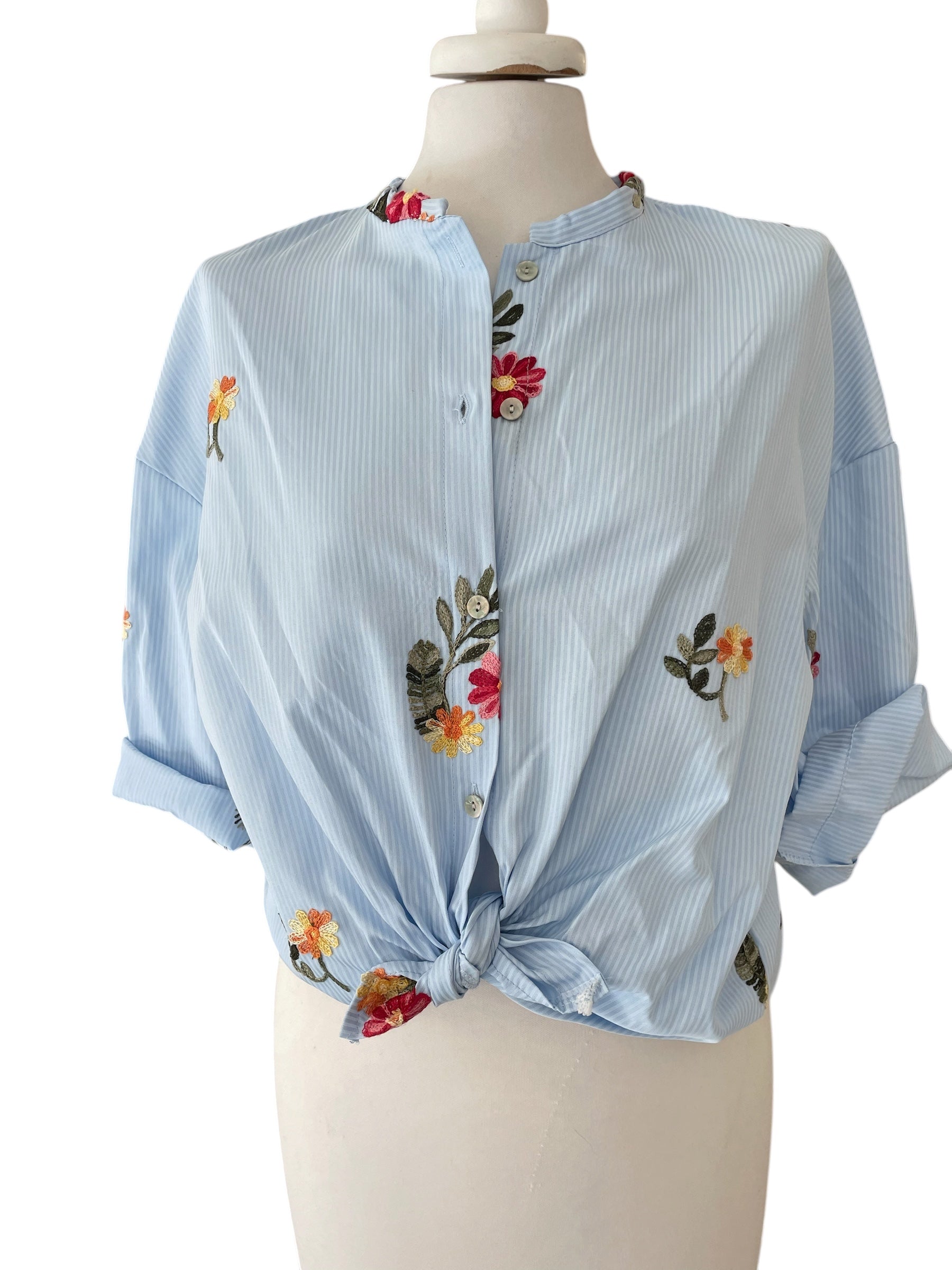 Camicia ricamata mezza manica variante unica taglia unica