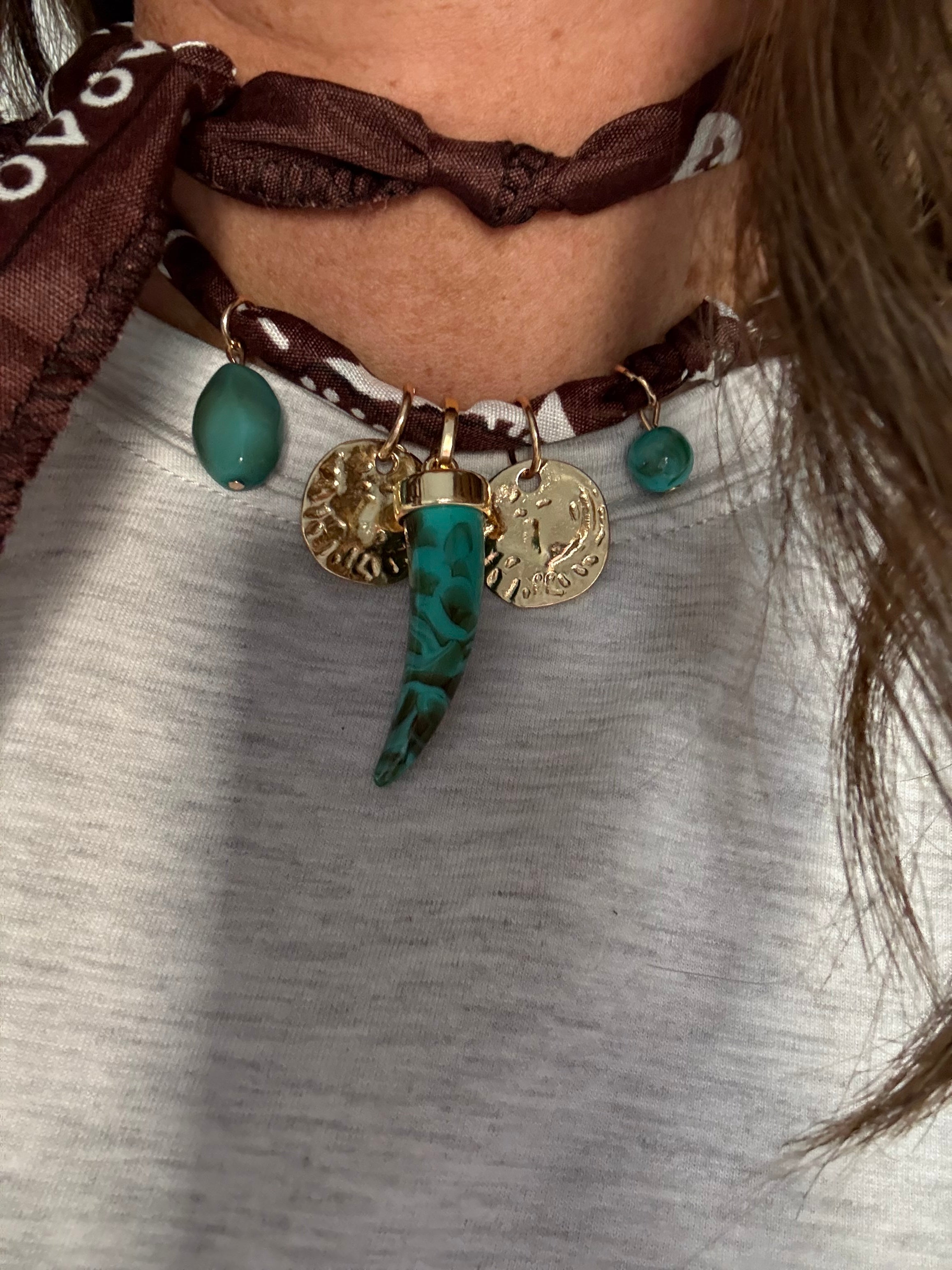 Necklace Bandana moro corno turchese