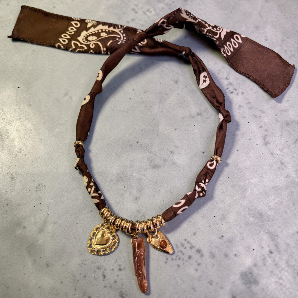 Necklace Bandana moro corno/cuore