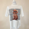 T-shirt bianca over stampa barboncino