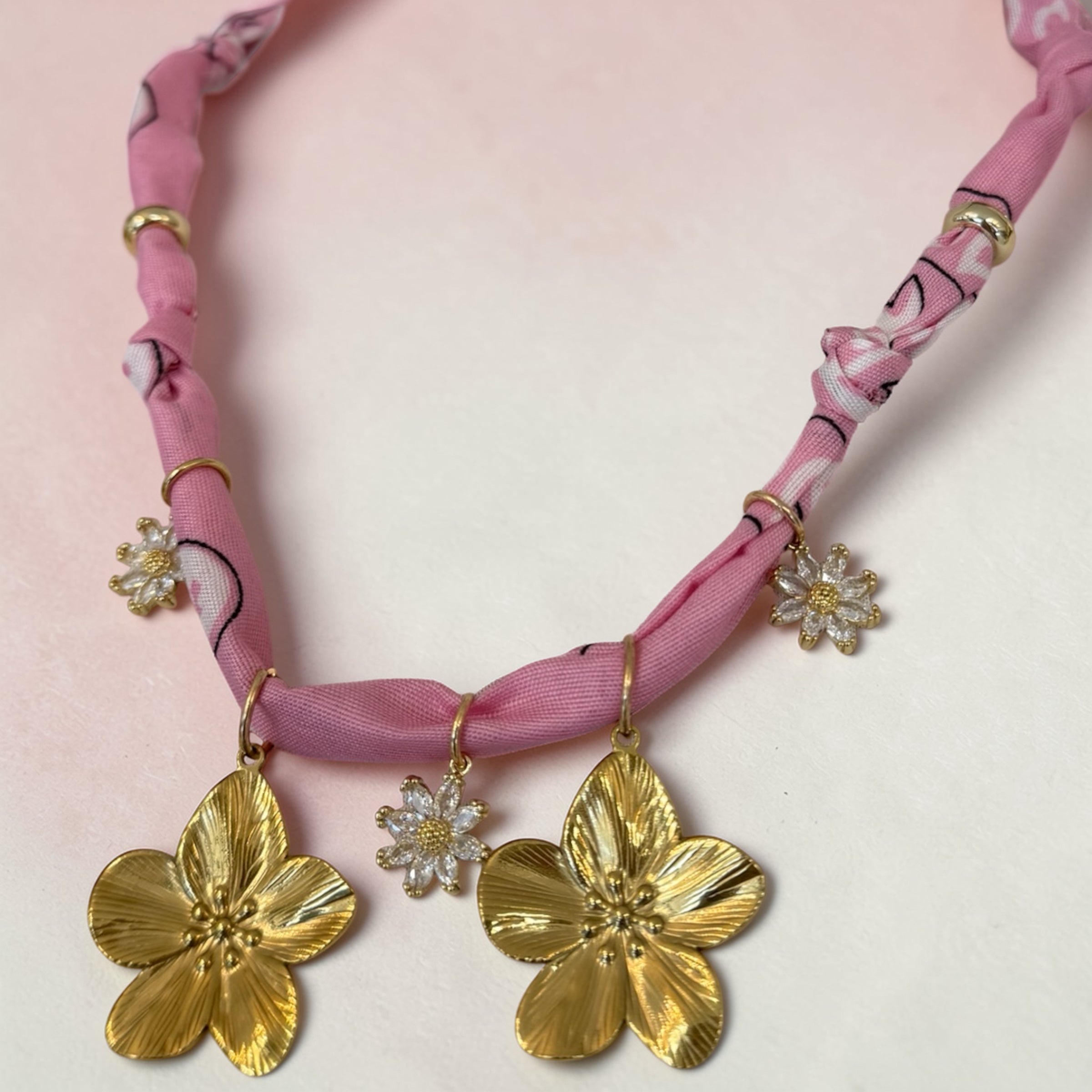 NECKLACE BANDANA FIORI