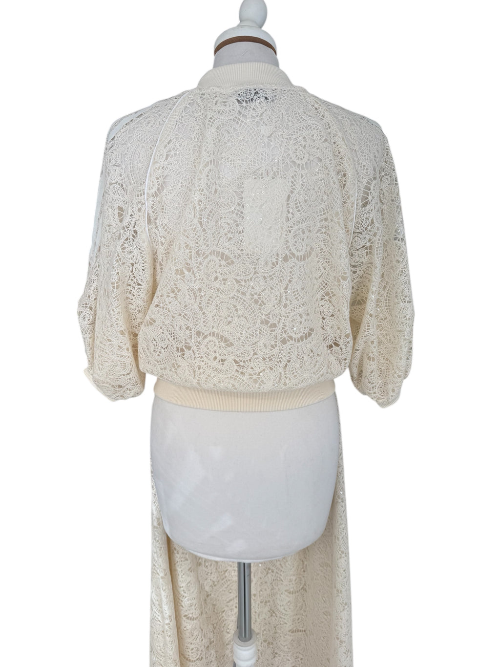 Bomber in pizzo con micropaiettes