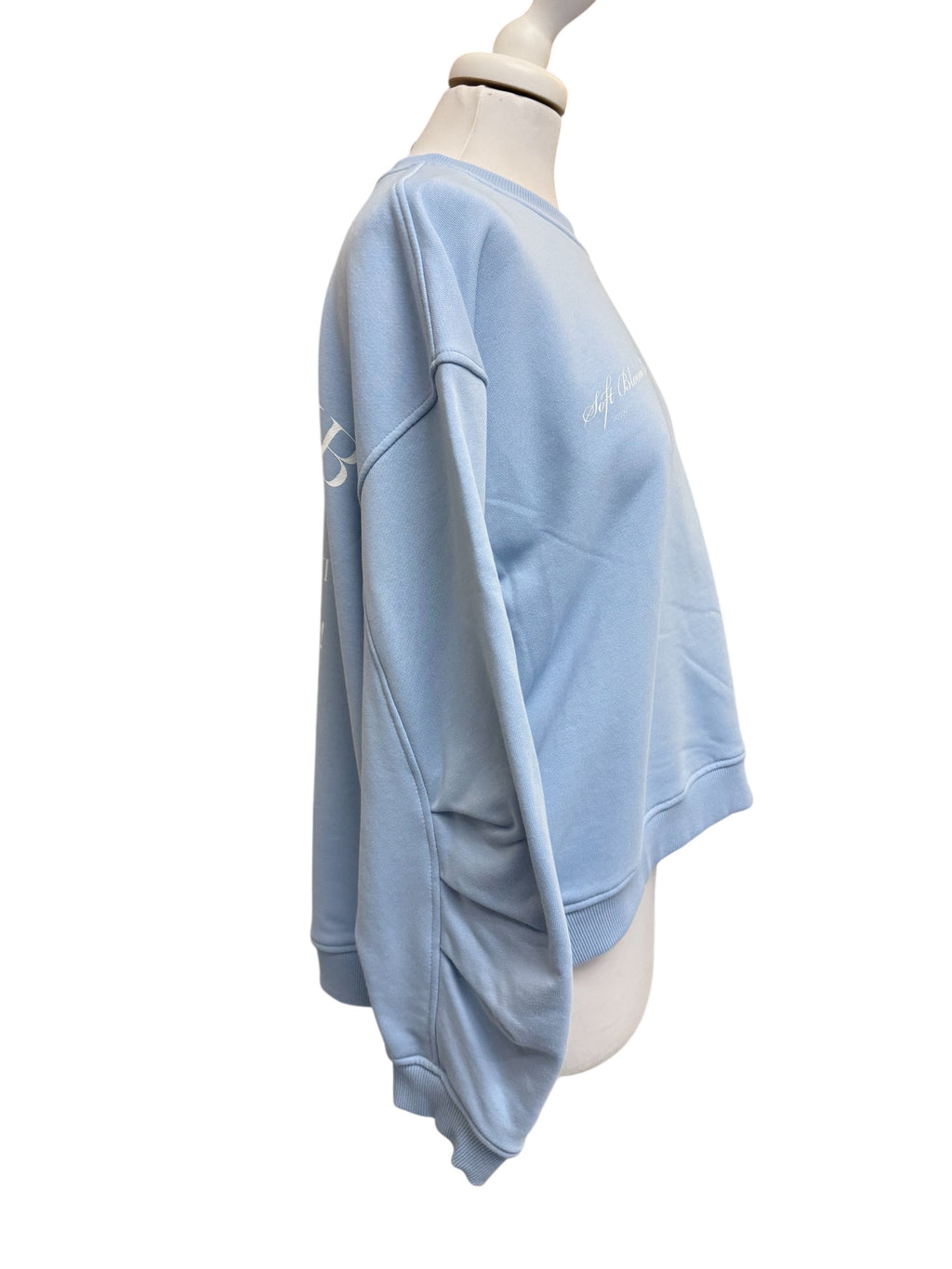 Felpa azzurra scritta bianca