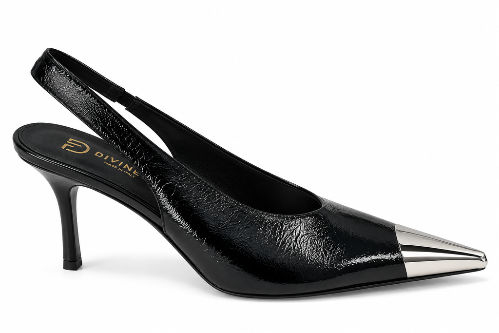Sling Back in pelle nera con punta in metallo agento