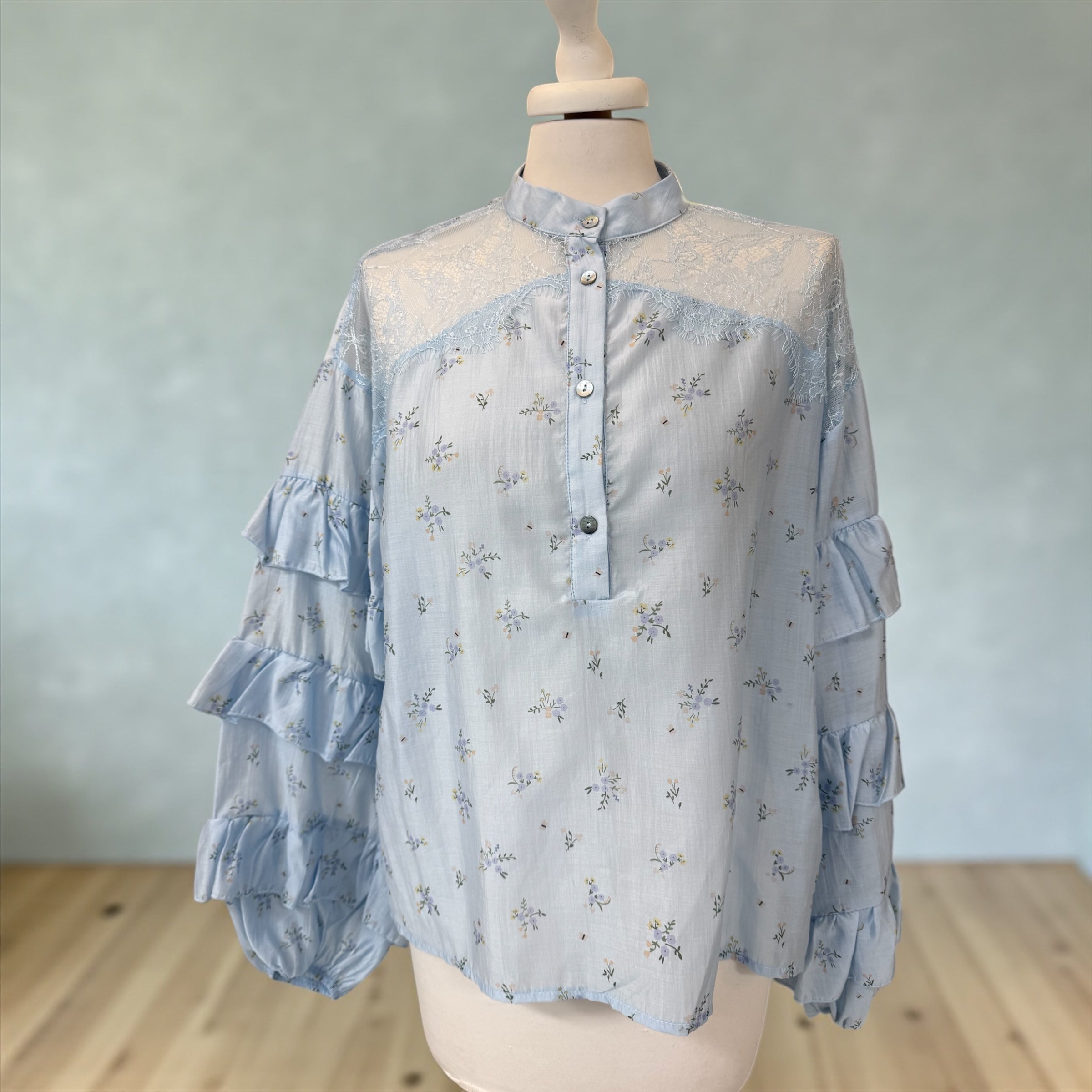 Coreana a fiori manica rouches