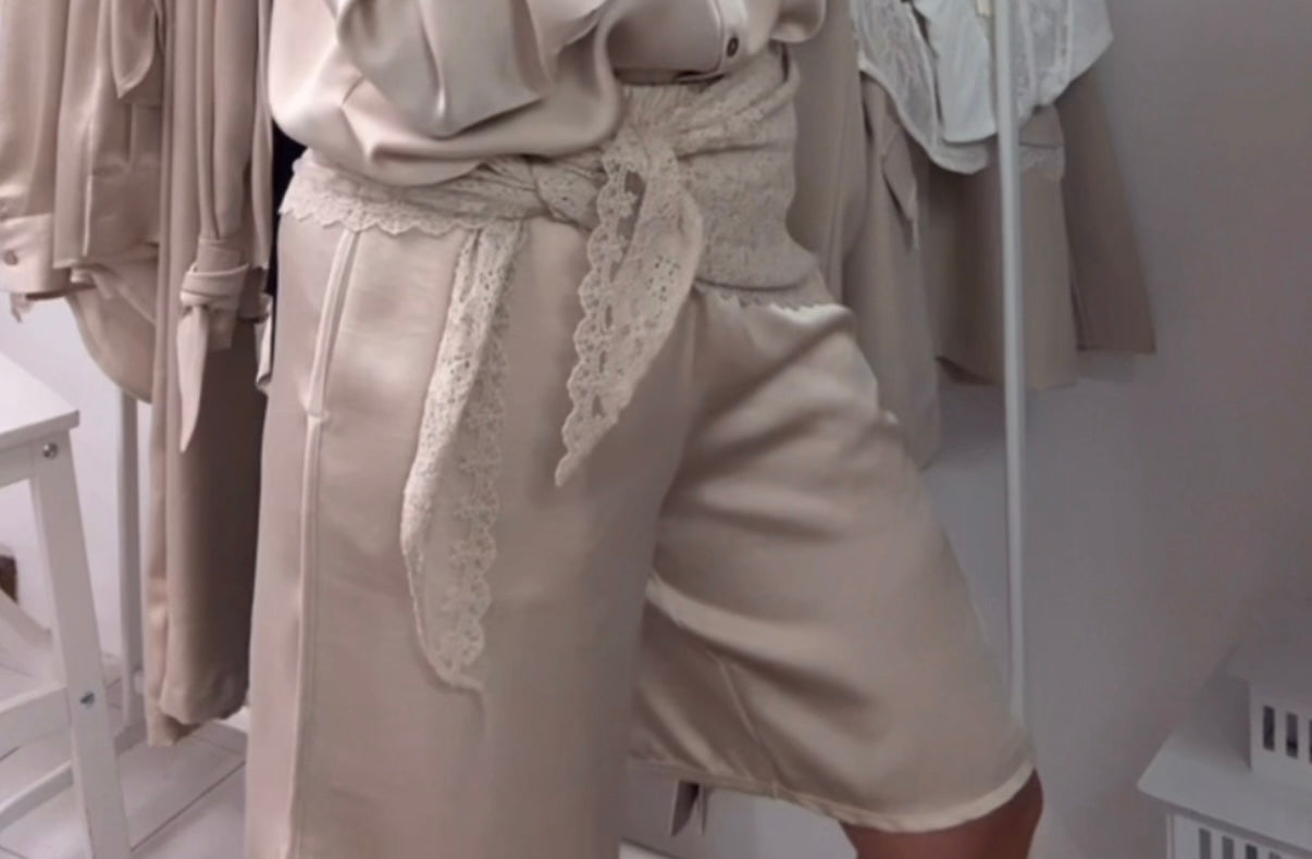 Bandana in pizzo beige