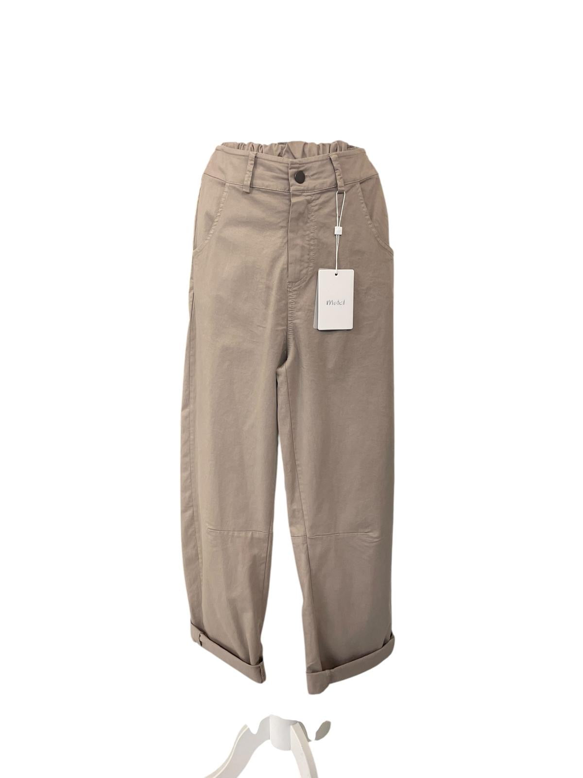 Pantalone ovetto con ripresa