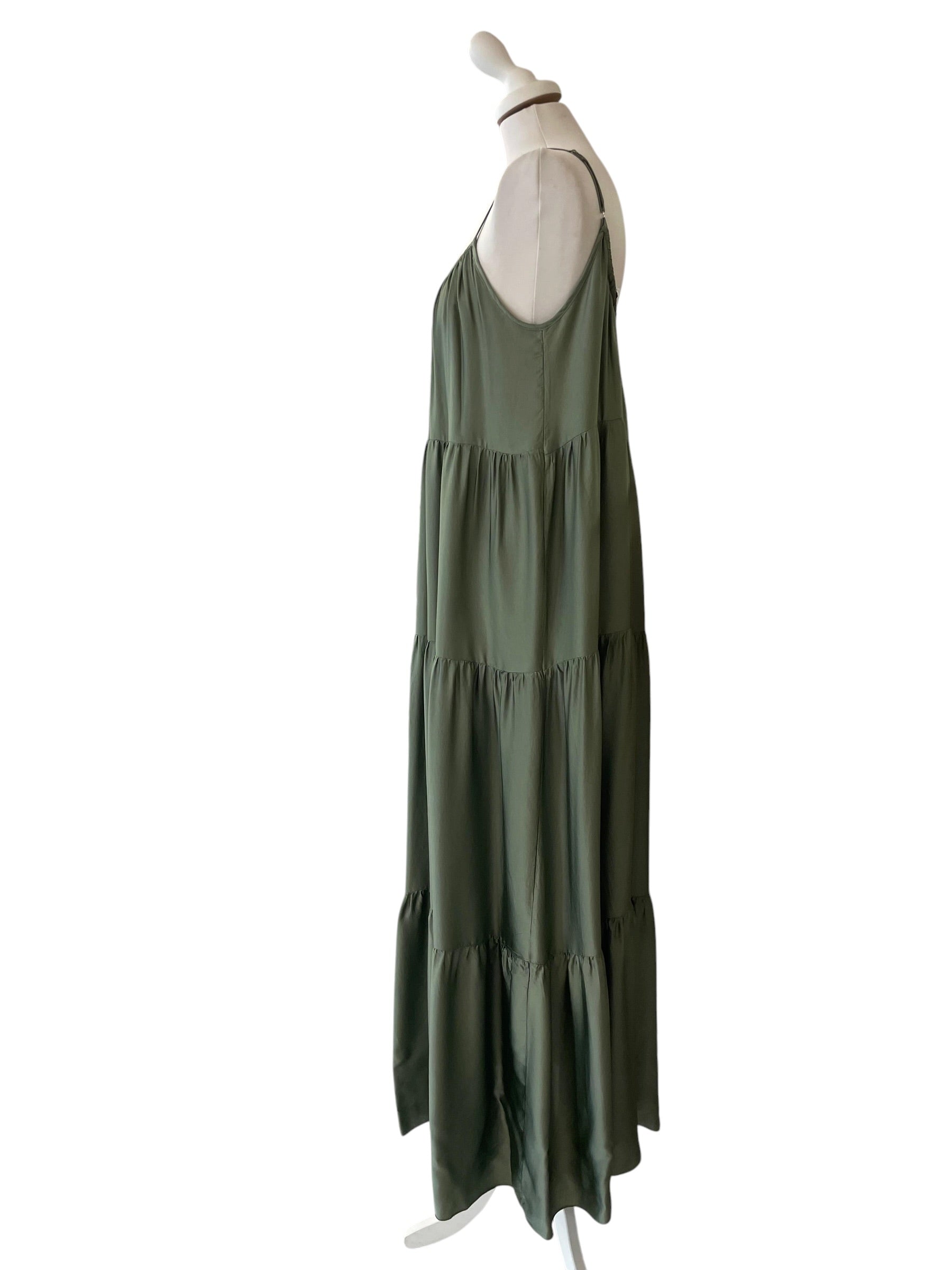 Abito a balze in satin