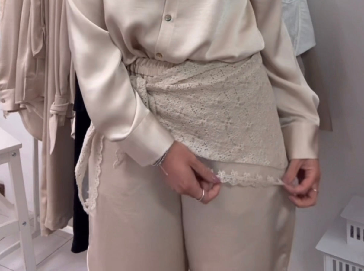 Bandana in pizzo beige