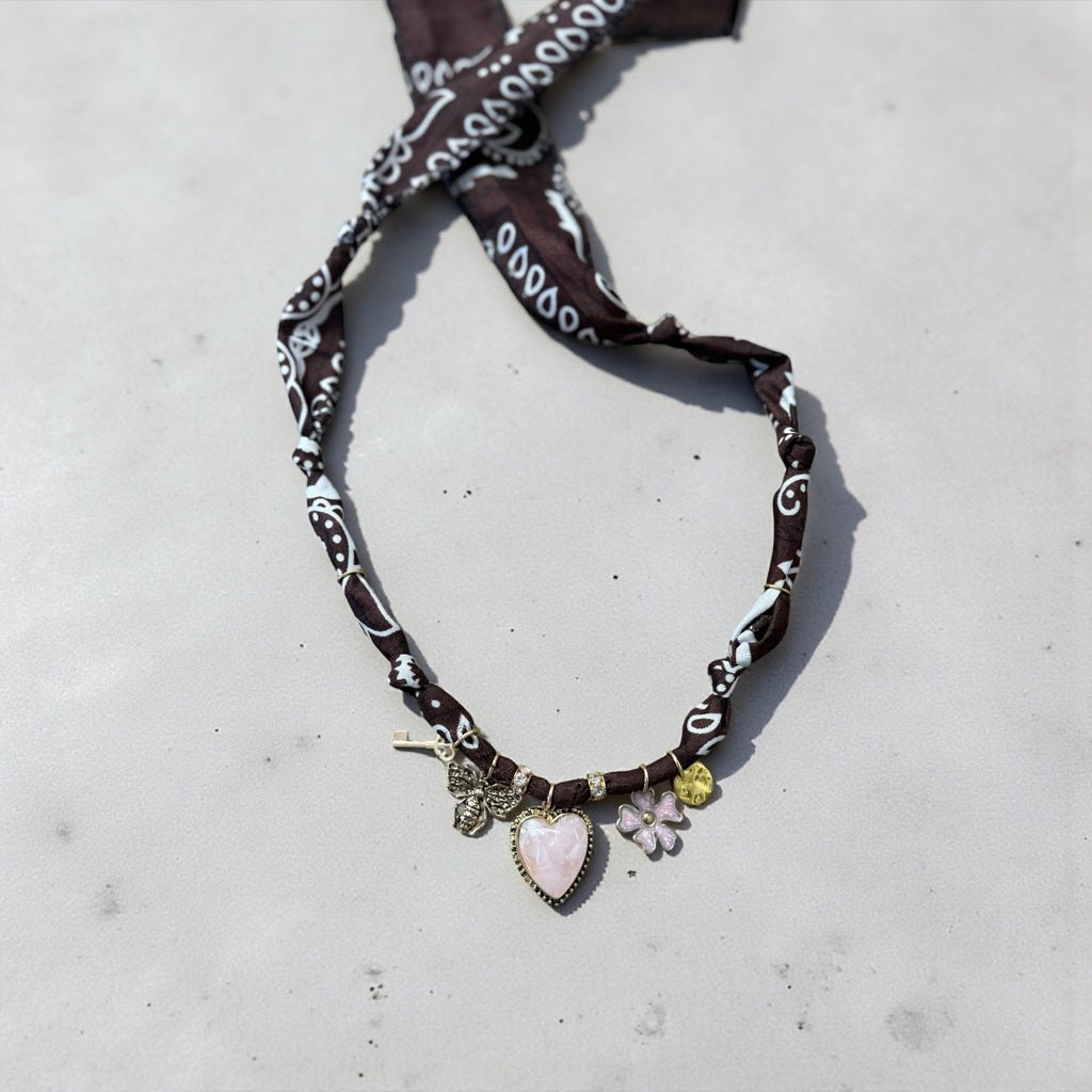 Necklace Bandana moro cuore rosa