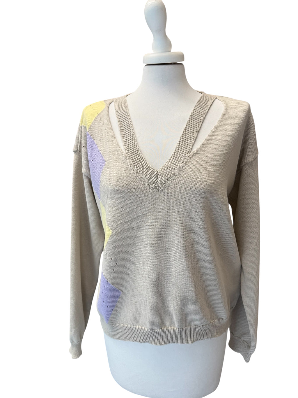 Maglia beige cutout rombi lilla/giallo