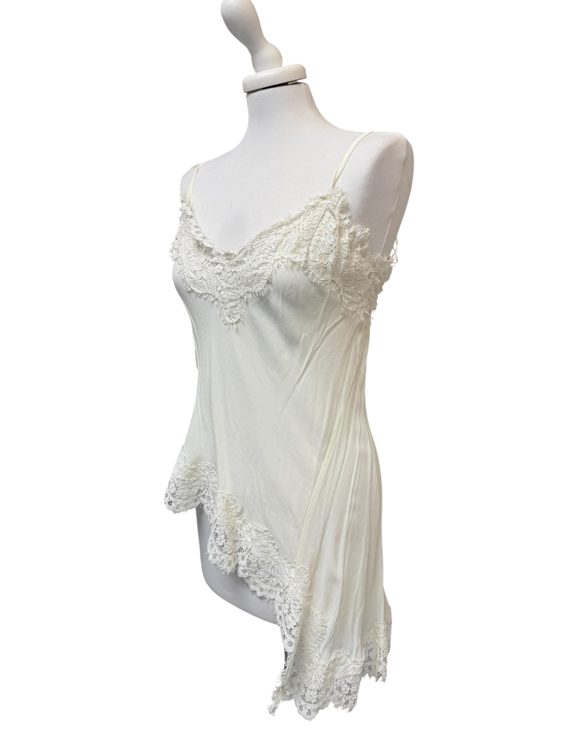 Top asimmetrico pizzo panna