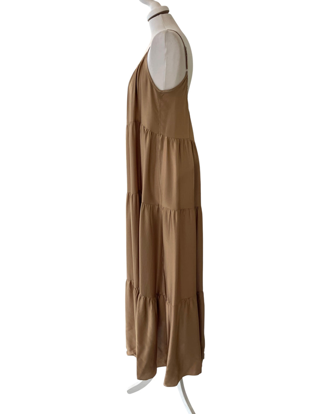 Abito a balze in satin