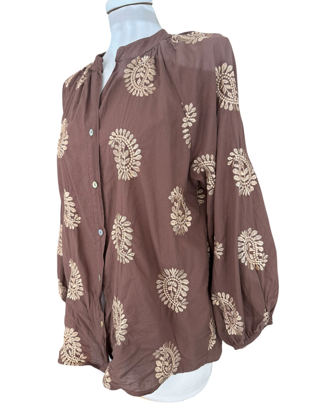 Camicia ricamata