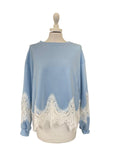 Felpa azzurra pizzo bianco