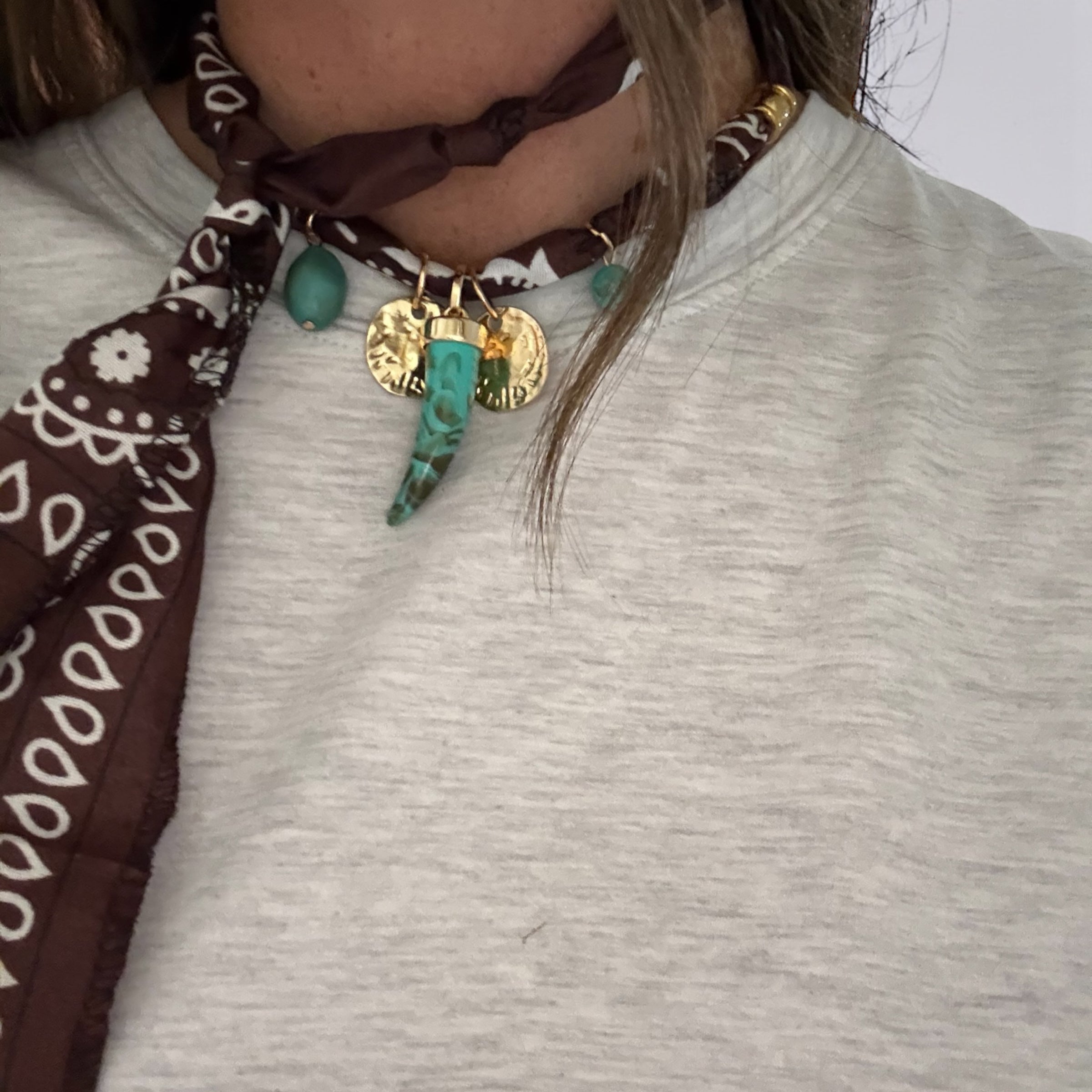 Necklace Bandana moro corno turchese