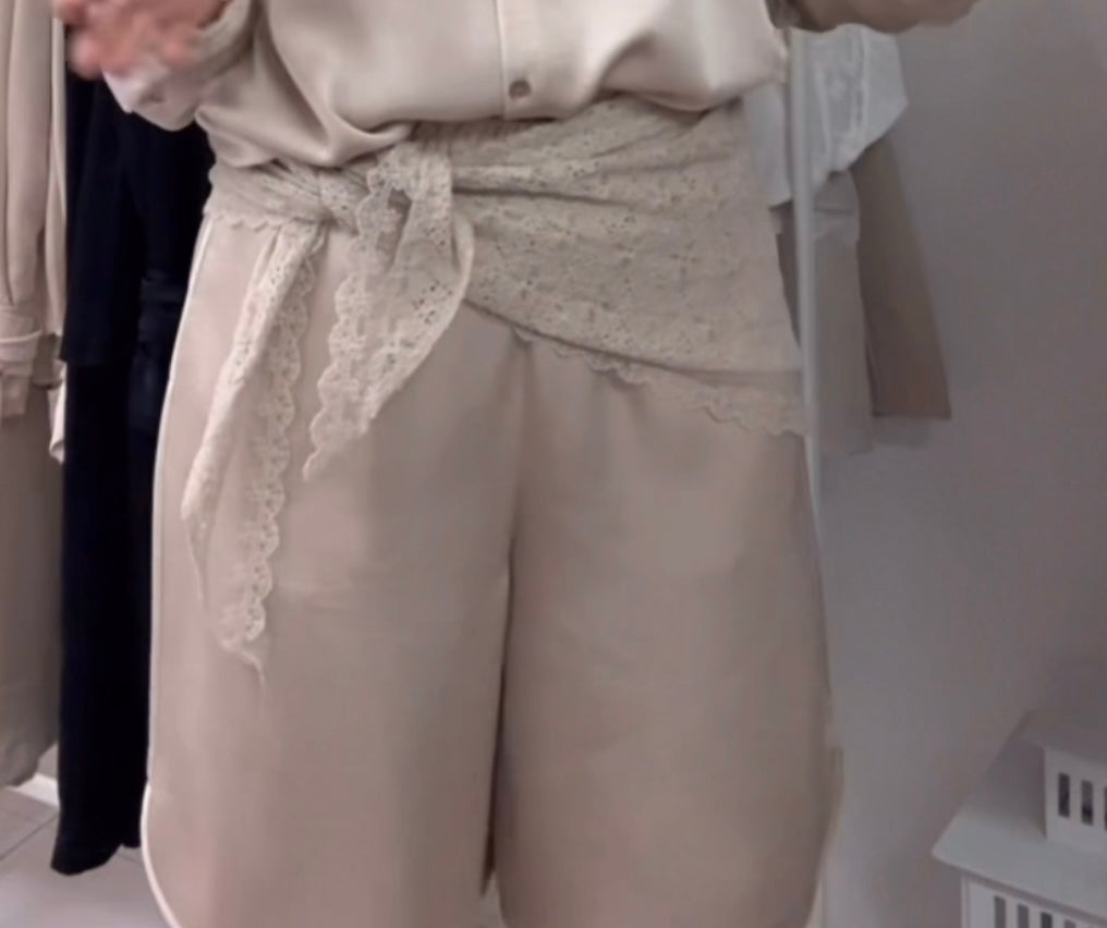 Bandana in pizzo beige