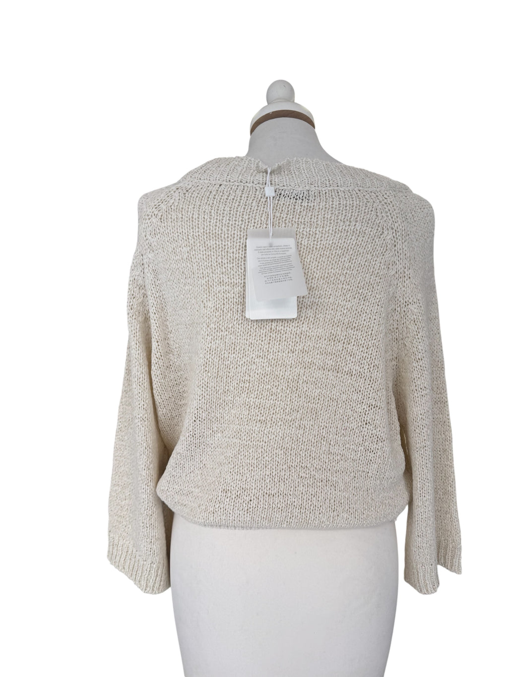 Maglia in fettuccia con spilla