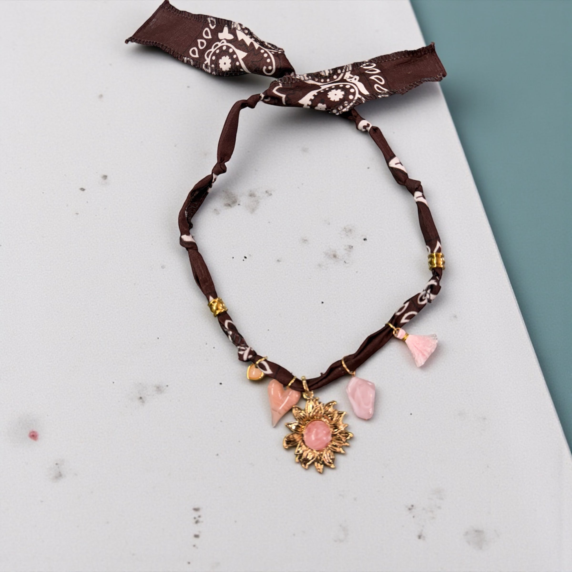 Necklace Bandana moro ciondolo rosa/fiore