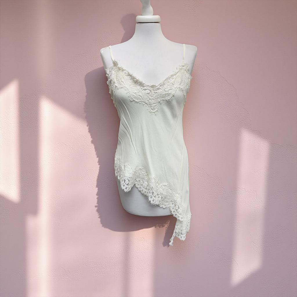 Top asimmetrico pizzo panna