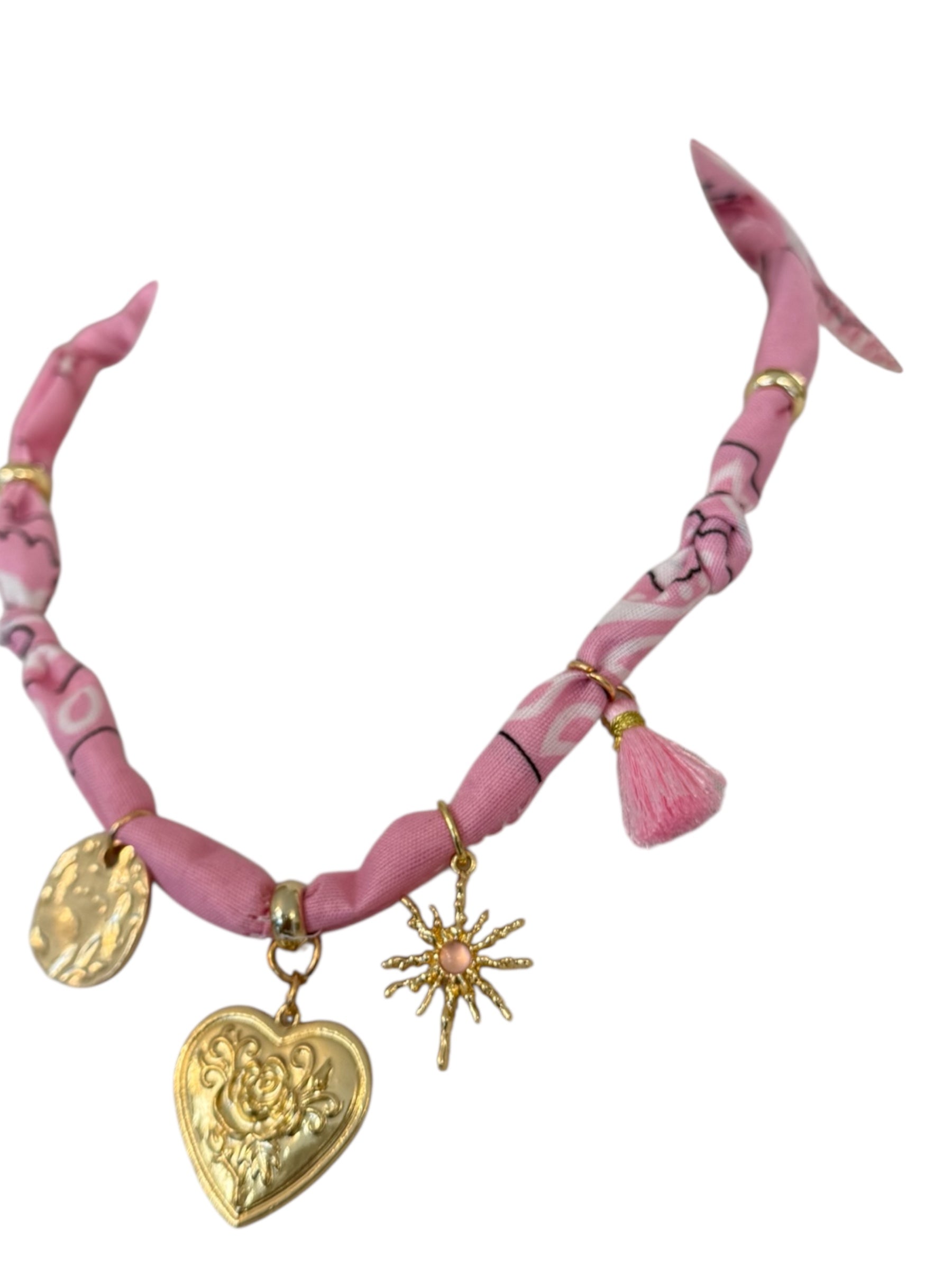 NECKLACE BANDANA ROSA CUORE