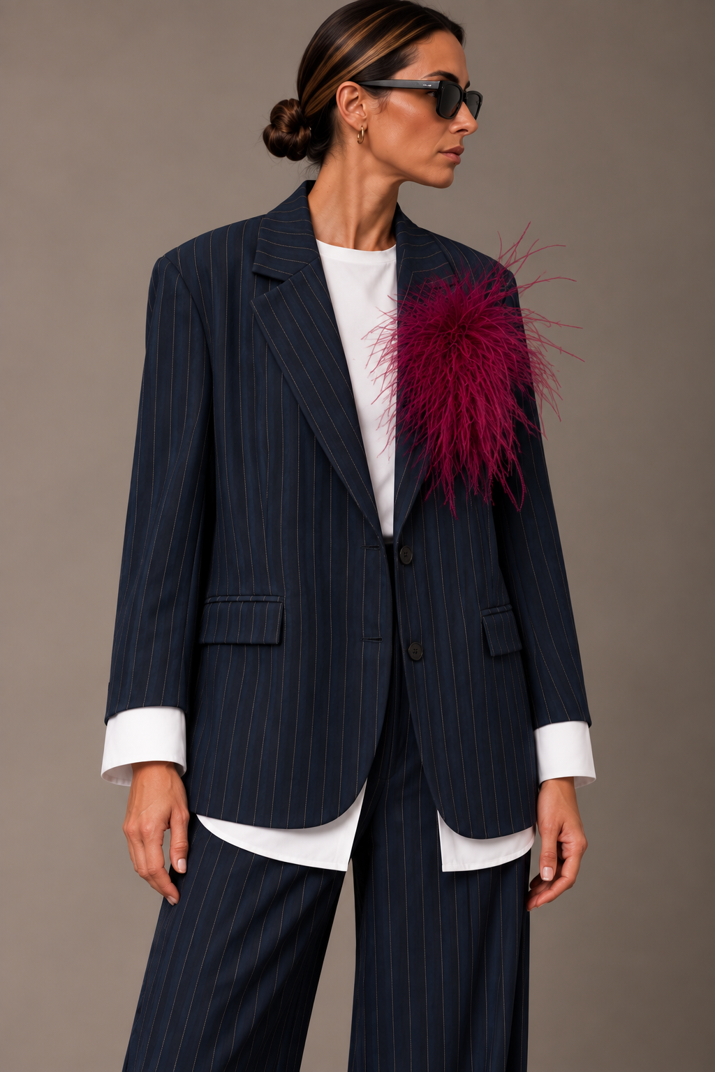 Giacca gessata blu con manica camicia removibile