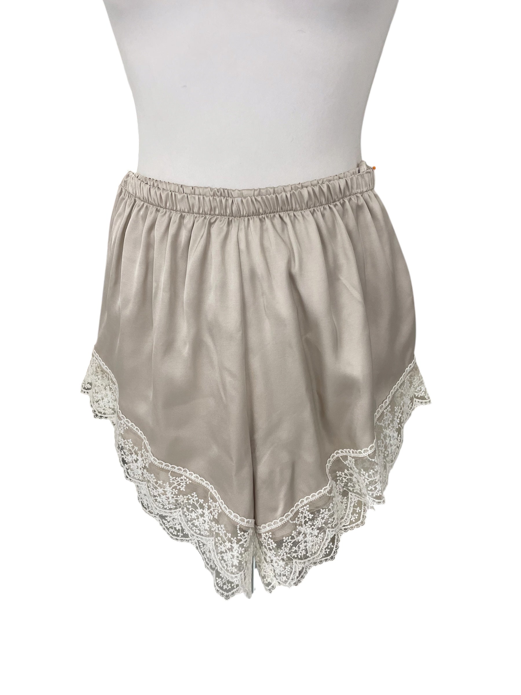 Short gesso con pizzo P30035AT unica variante