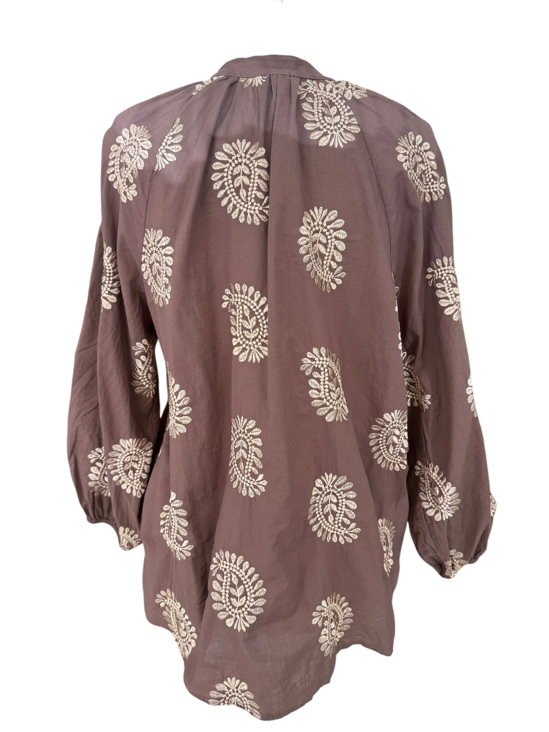 Camicia ricamata