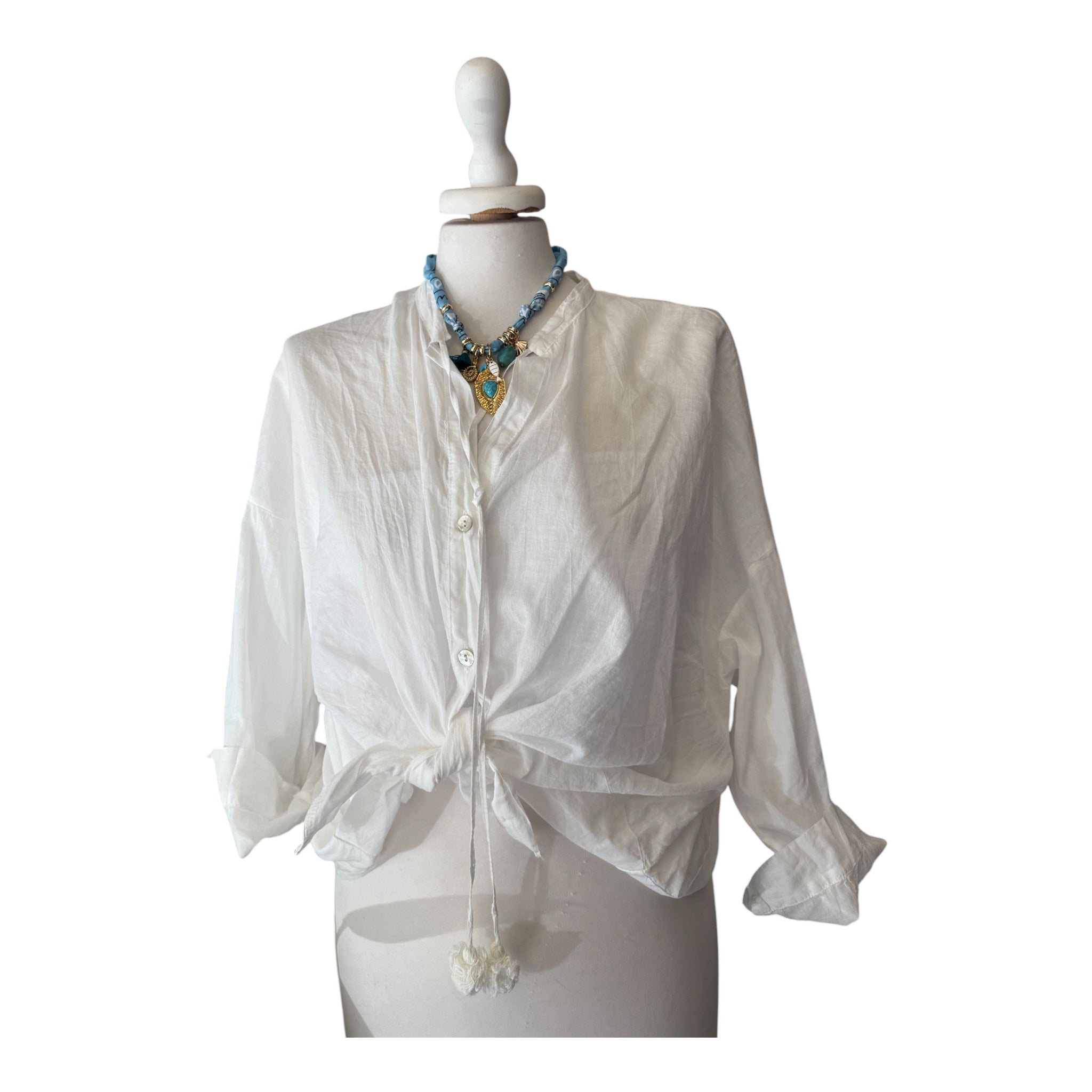 Camicia tinta unita con nappine