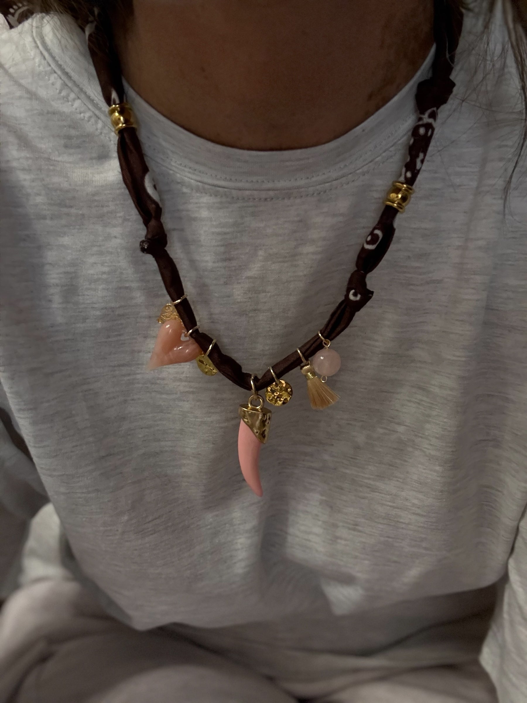 Necklace Bandana moro corno rosa