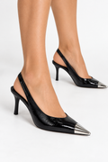 Sling Back in pelle nera con punta in metallo agento