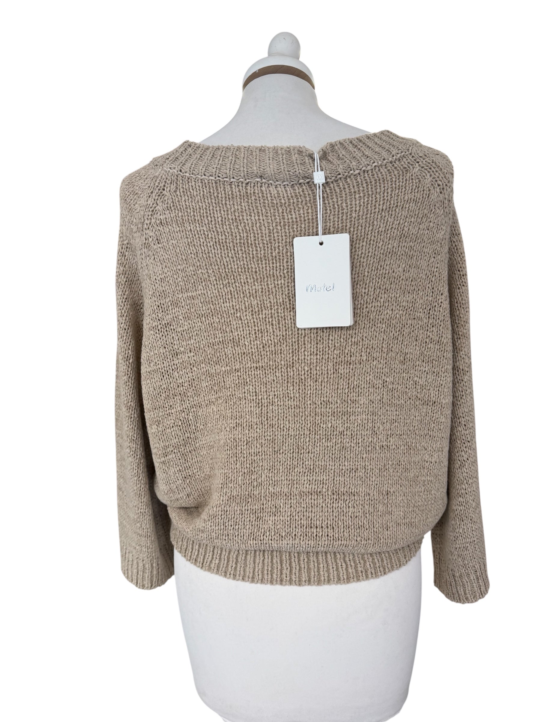 Maglia in fettuccia con spilla