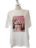 T-shirt over vicolo